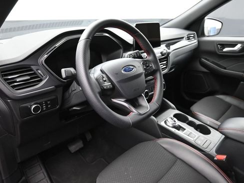 Used 2025 Ford Escape ST-Line image 18