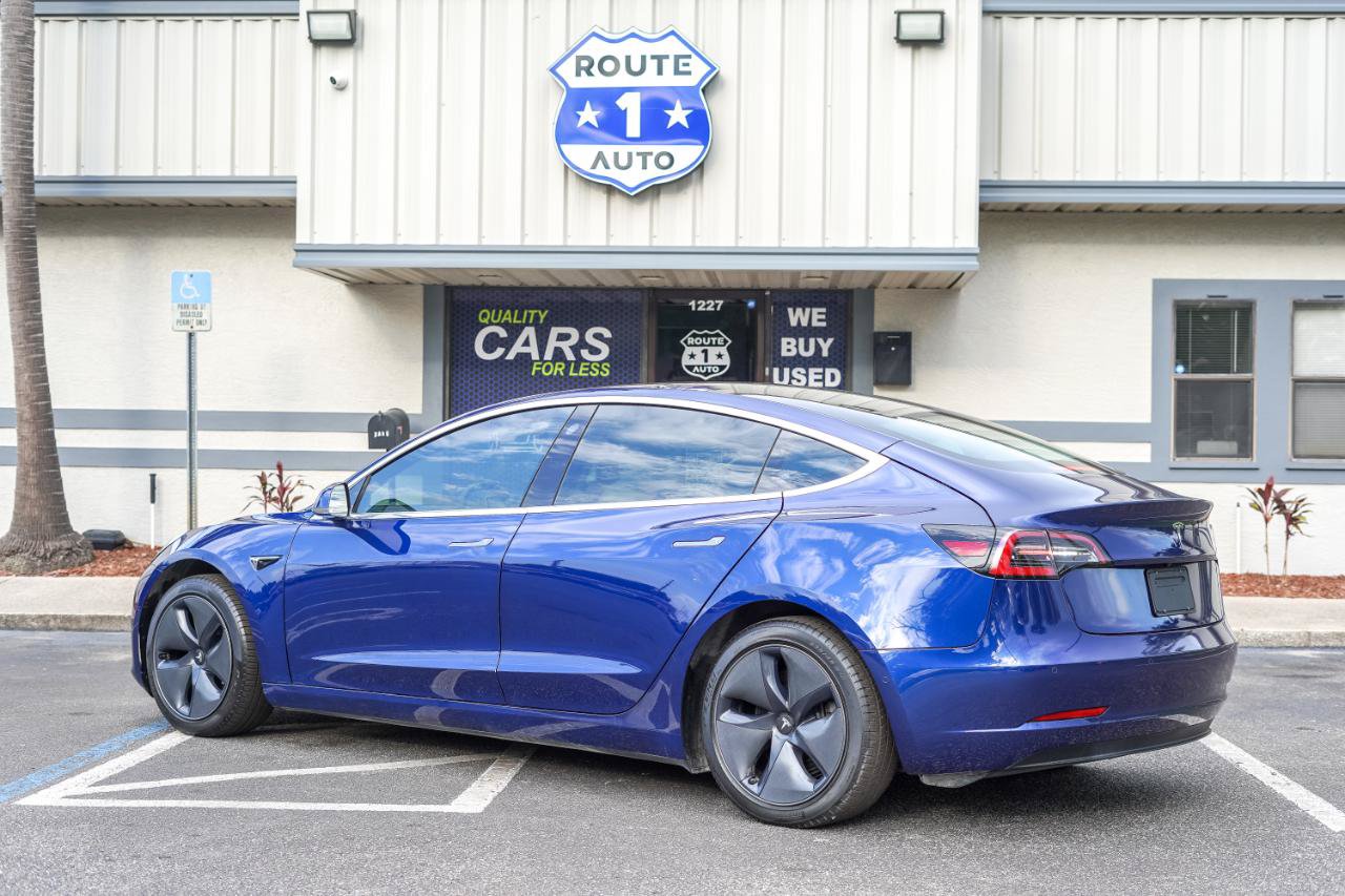 Used 2020 Tesla Model 3 Standard Range Plus RWD image 3