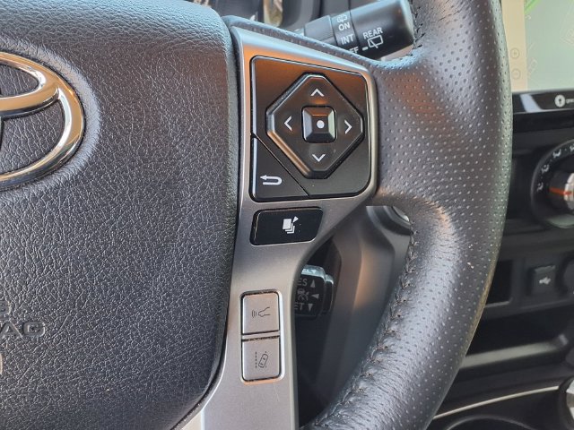 Used 2022 Toyota 4Runner SR5 Premium w/ Moonroof Package AWD/4WD image 25