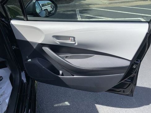 Used 2026 Toyota Corolla LE FWD image 13