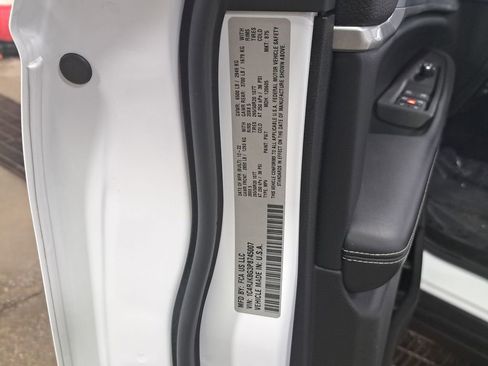 Certified 2023 Jeep Grand Cherokee L Limited image 38