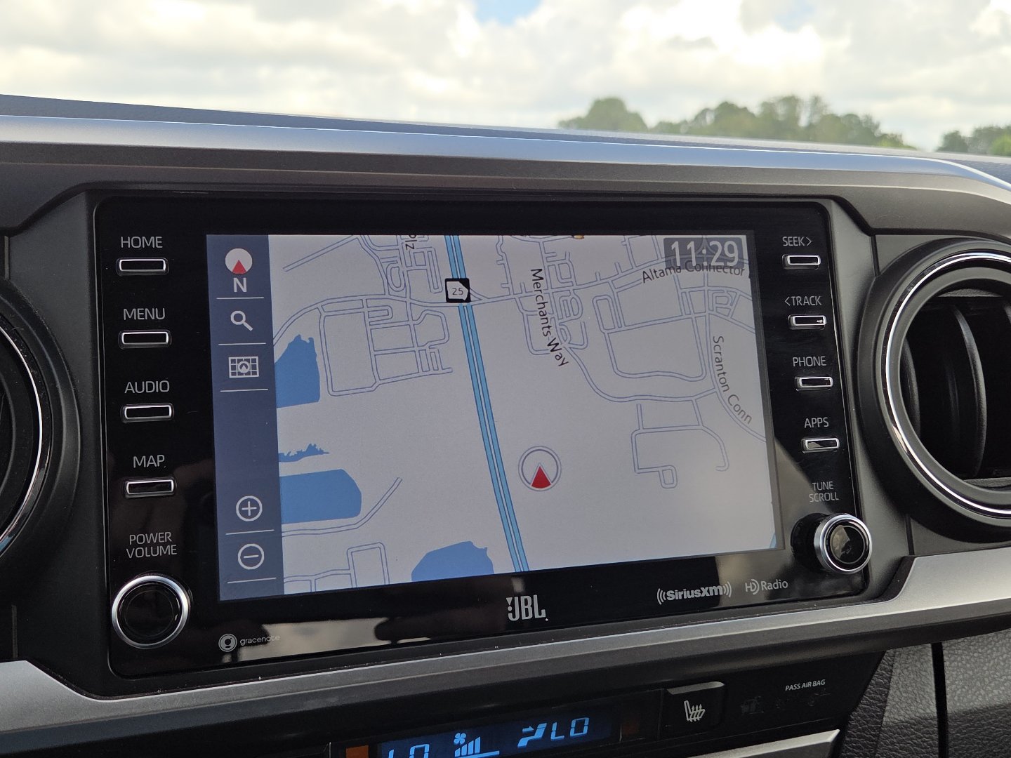 Used 2022 Toyota Tacoma Limited AWD/4WD image 4