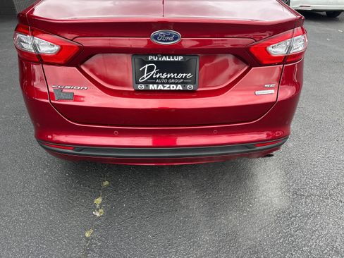 Used 2015 Ford Fusion SE FWD image 25