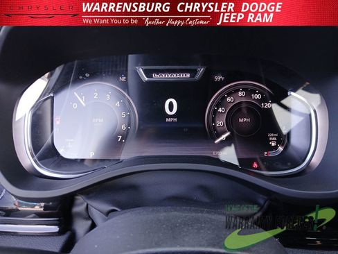 Used 2025 RAM 1500 Laramie AWD/4WD image 16