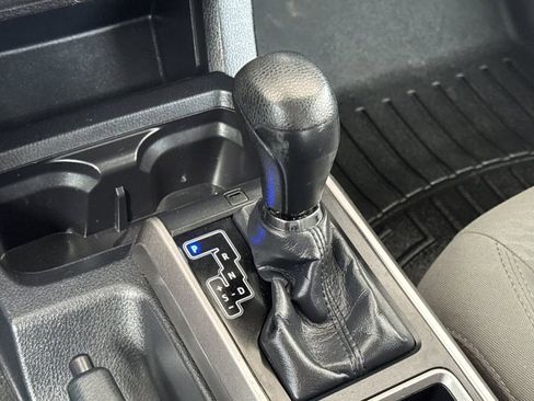 Used 2021 Toyota Tacoma SR5 w/ Technology Package AWD/4WD image 21