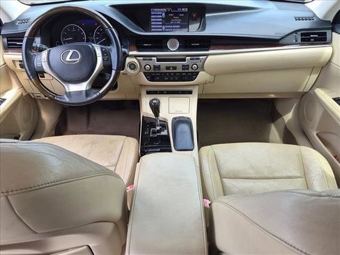 Used 2013 Lexus ES 350 w/ Luxury Pkg FWD image 15