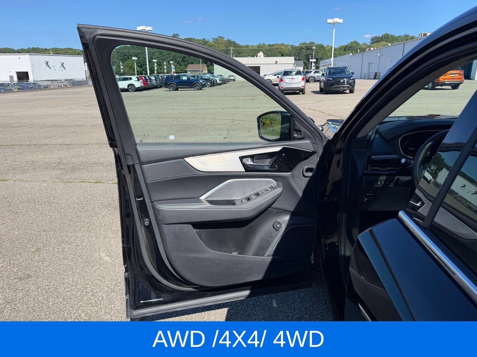 Used 2023 Acura MDX w/ Technology Package AWD/4WD image 13