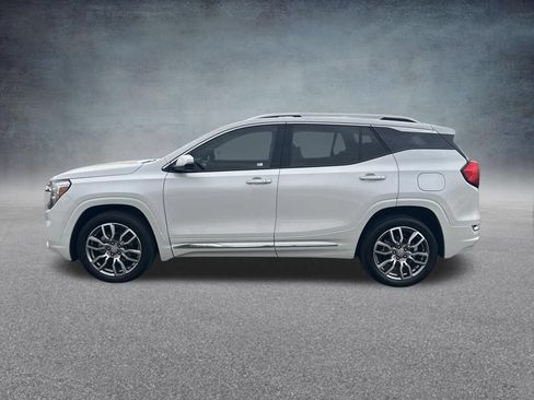 Certified 2024 GMC Terrain Denali w/ Denali Premium Package AWD/4WD image 7