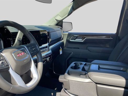 New 2026 GMC Sierra 1500 Elevation image 15