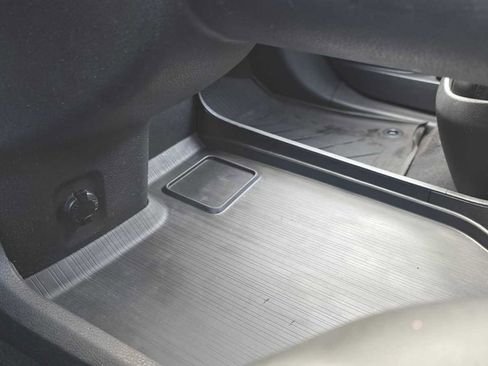 Used 2022 Toyota Sienna XSE w/ XSE Plus Package FWD image 36