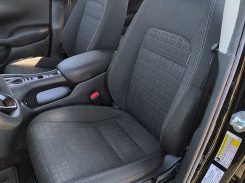 Used 2023 Honda HR-V LX image 17