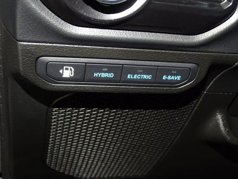 Certified 2025 Jeep Wrangler Unlimited Sahara w/ Safety Group image 10