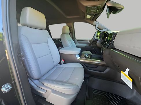 New 2026 Chevrolet Silverado 3500 LT w/ Texas Edition AWD/4WD image 11