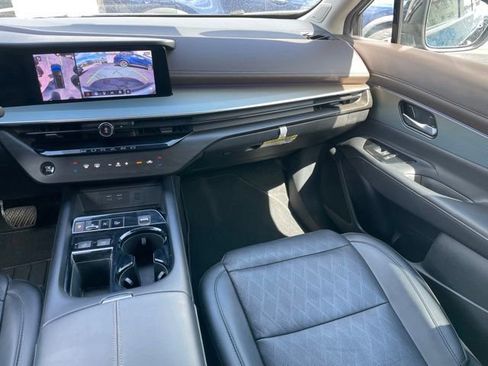 Certified 2025 Nissan Murano Platinum w/ Cargo Package AWD/4WD image 10