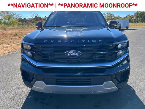 New 2025 Ford Expedition Max Platinum image 2