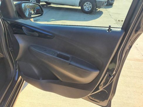 Used 2017 Chevrolet Spark LT image 6