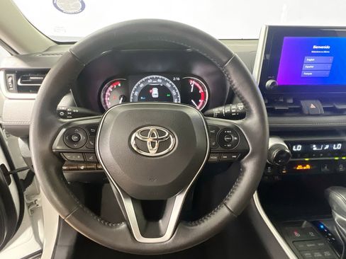 Used 2023 Toyota RAV4 XLE image 17