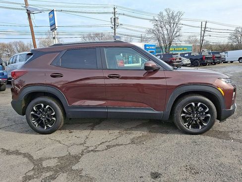 Used 2023 Chevrolet TrailBlazer LT w/ Convenience Package image 9