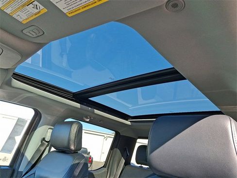 Used 2022 Ford F150 Lariat w/ Equipment Group 502A High image 14