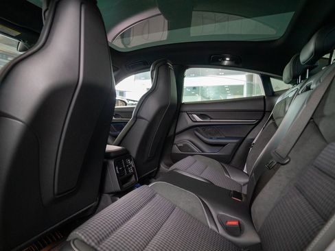 New 2025 Porsche Taycan image 36
