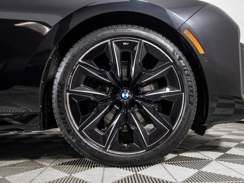 Used 2023 BMW 740i RWD image 41