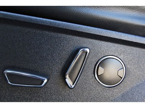 Used 2022 Ford F150 Lariat w/ Equipment Group 502A High image 24