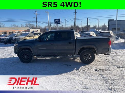Used 2023 Toyota Tacoma SR5 image 4