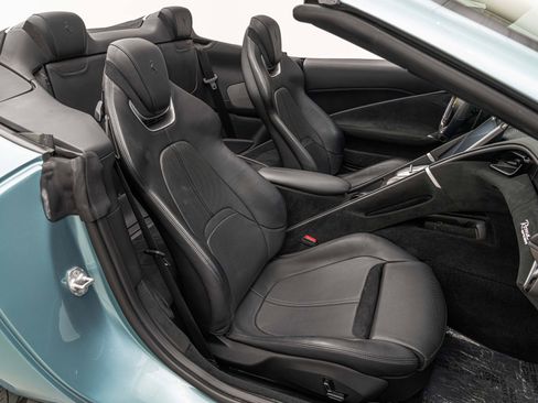 Certified 2024 Ferrari Roma Spider RWD image 32
