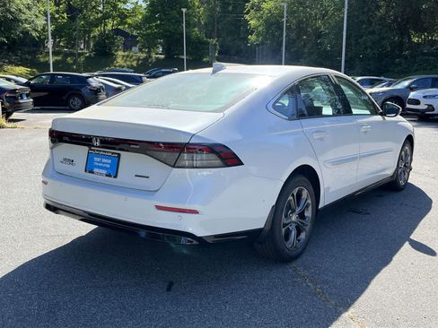 New 2026 Honda Accord EX-L image 4