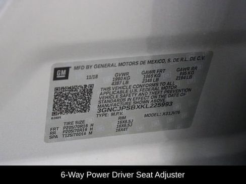 Used 2019 Chevrolet Trax LT w/ LT Convenience Package AWD/4WD image 23