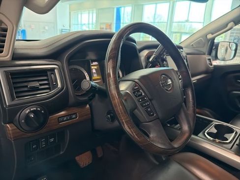 Used 2018 Nissan Titan Platinum Reserve w/ Platinum Utility Package AWD/4WD image 16