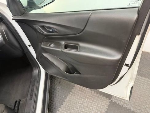 Used 2019 Chevrolet Equinox LT FWD image 35