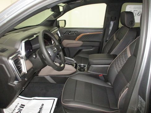 New 2026 GMC Canyon Denali AWD/4WD image 10