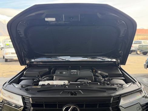Used 2024 Lexus GX 550 image 94