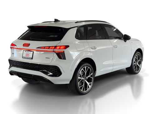 New 2026 Audi Q3 quattro 2.0T image 9