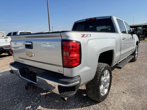 Used 2015 Chevrolet Silverado 2500 LTZ w/ LTZ Plus Package image 6