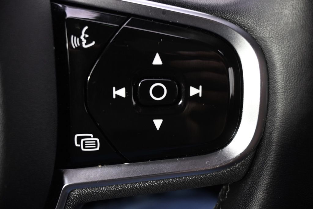 Used 2023 Volvo XC90 T8 Plus AWD/4WD image 35