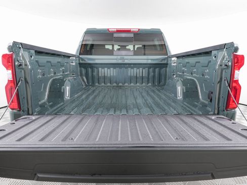 Used 2026 Chevrolet Silverado 1500 LT Trail Boss w/ Convenience Package II image 8