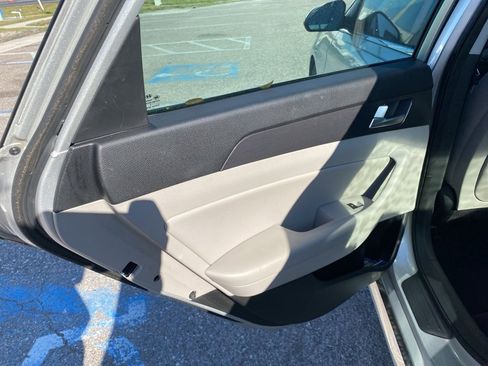 Used 2015 Hyundai Sonata Sport w/ Option Group 04 image 12