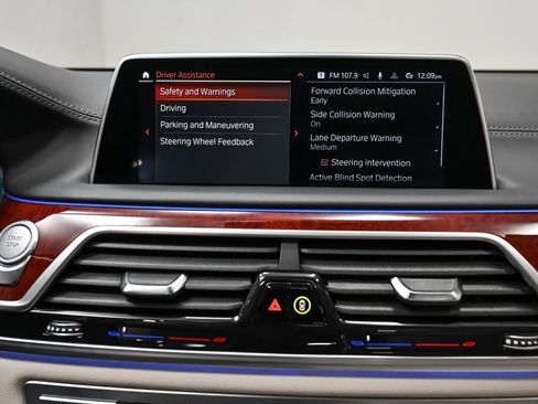 Used 2022 BMW ALPINA B7 xDrive w/ Luxury Rear Seating Package image 52