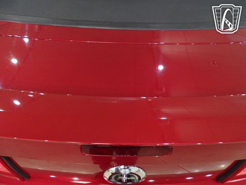 Used 2005 Ford Mustang Convertible image 27