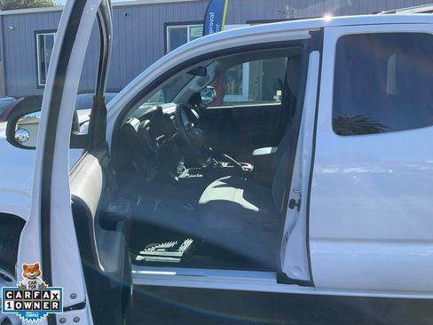 Used 2023 Toyota Tacoma SR AWD/4WD image 6
