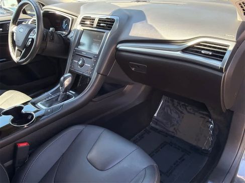 Used 2016 Ford Fusion Titanium image 13