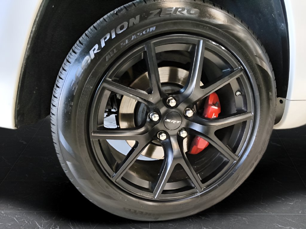 Used 2021 Jeep Grand Cherokee SRT AWD/4WD image 10