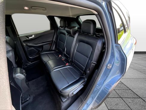 Used 2025 Ford Escape Platinum AWD/4WD image 25