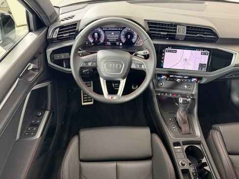 Used 2025 Audi Q3 2.0T Premium Plus w/ Premium Plus Package AWD/4WD image 11