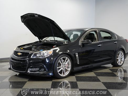 Used 2014 Chevrolet SS RWD image 32