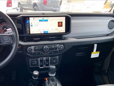 New 2026 Jeep Gladiator Sport AWD/4WD image 13