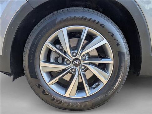 Used 2019 Hyundai Santa Fe Limited image 23