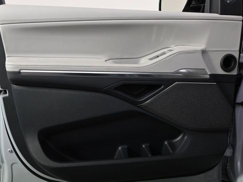 New 2026 Lincoln Navigator Reserve image 23